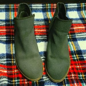 Kenzie navy blue booties